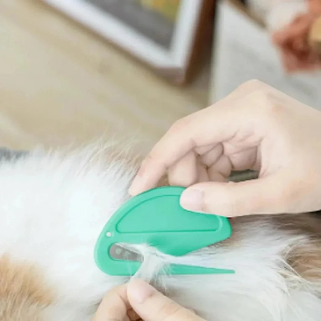 Peigne Démêlant Anti-Nœuds – Lame Sécurisée en Acier Inoxydable